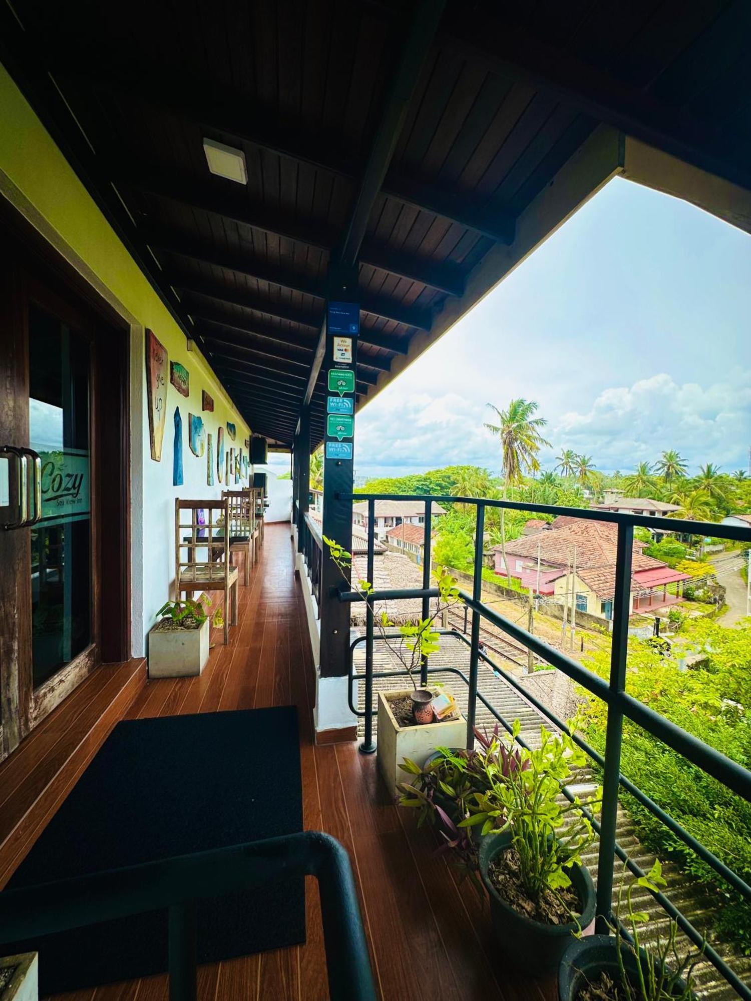 Cozy Sea View Inn Hikkaduwa Exterior photo